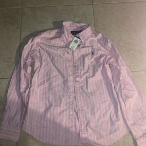 Ralph Lauren Tops - Ralph Lauren Long Sleeve collars button down Ralph Lauren Tops - Ralph Lauren Long Sleeve collars button down